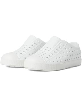 Native Jefferson Slip-On Kids Shoes in Shell White Size 10